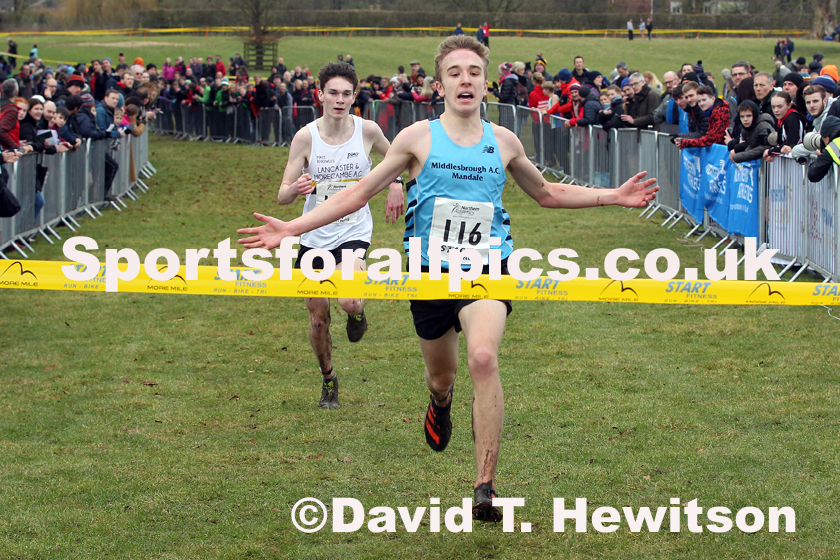 Mens under-17s Northern Cross Country Champs., Camp Hill Estate, Kirklington.  Photo: David T. Hewitson/Sports for All Pics